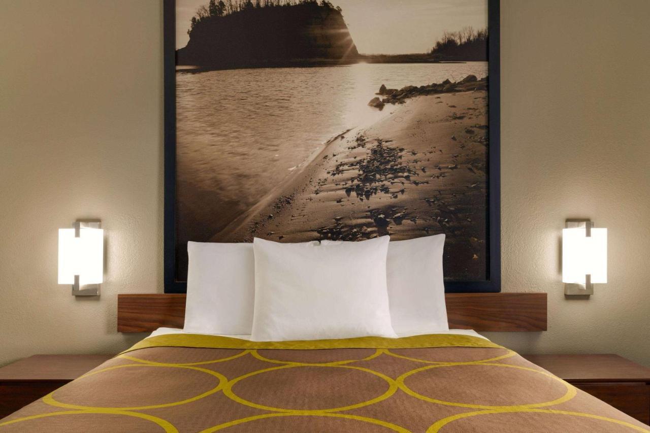 Hotel Super 8 By Wyndham Pearl/jackson/east 2*